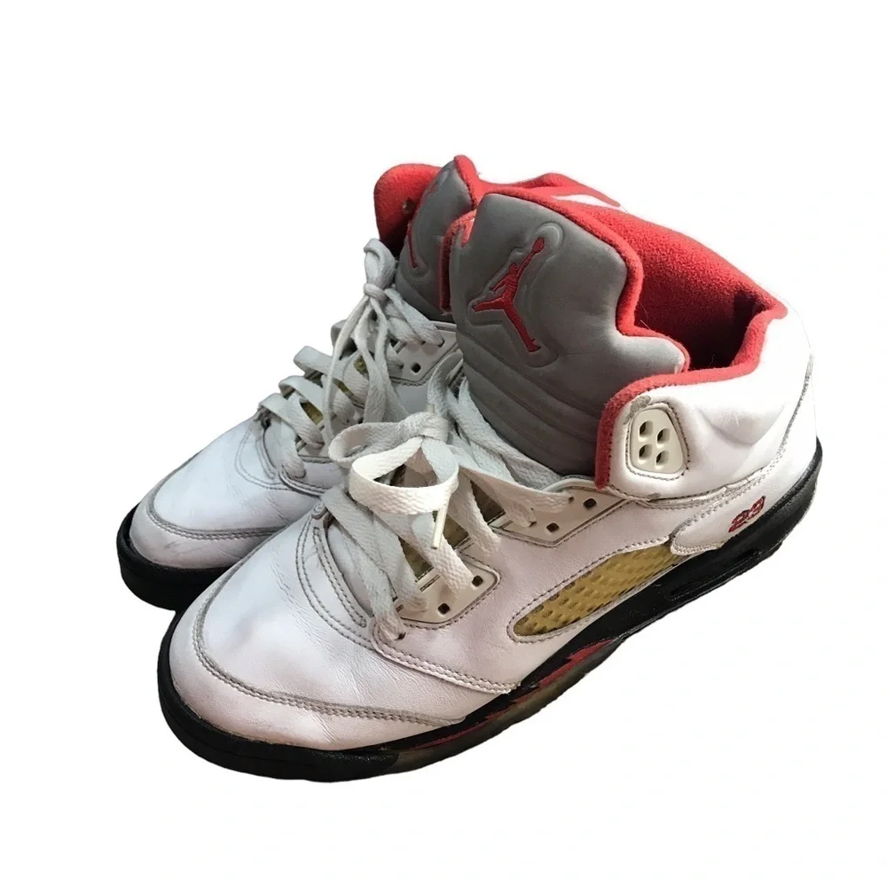 Jordan 5 retro fire red silver tongue size 7Y